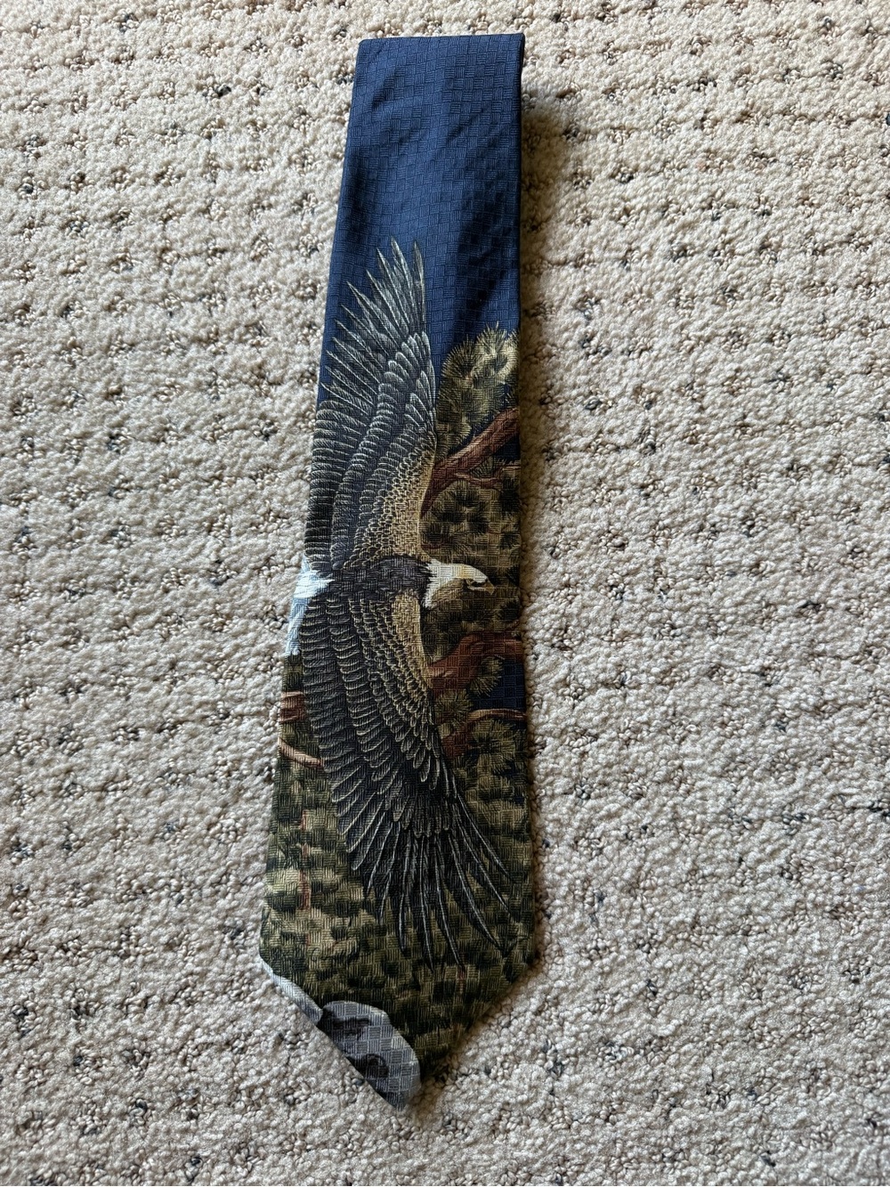 Vintage Endangered Species Silk Necktie Featuring an Eagle